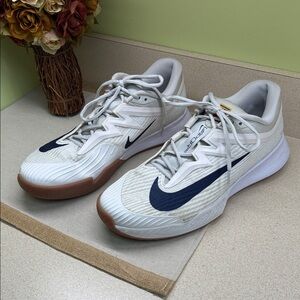 Men’s Nike Vapor Pro Sneakers